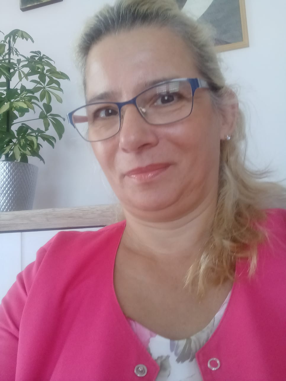 Anna Wołodkiewicz, Pielęgniarka dyplomowana